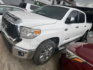 Toyota Tundra 2016 White
