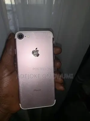 Apple iPhone 7 32 GB Rose Gold