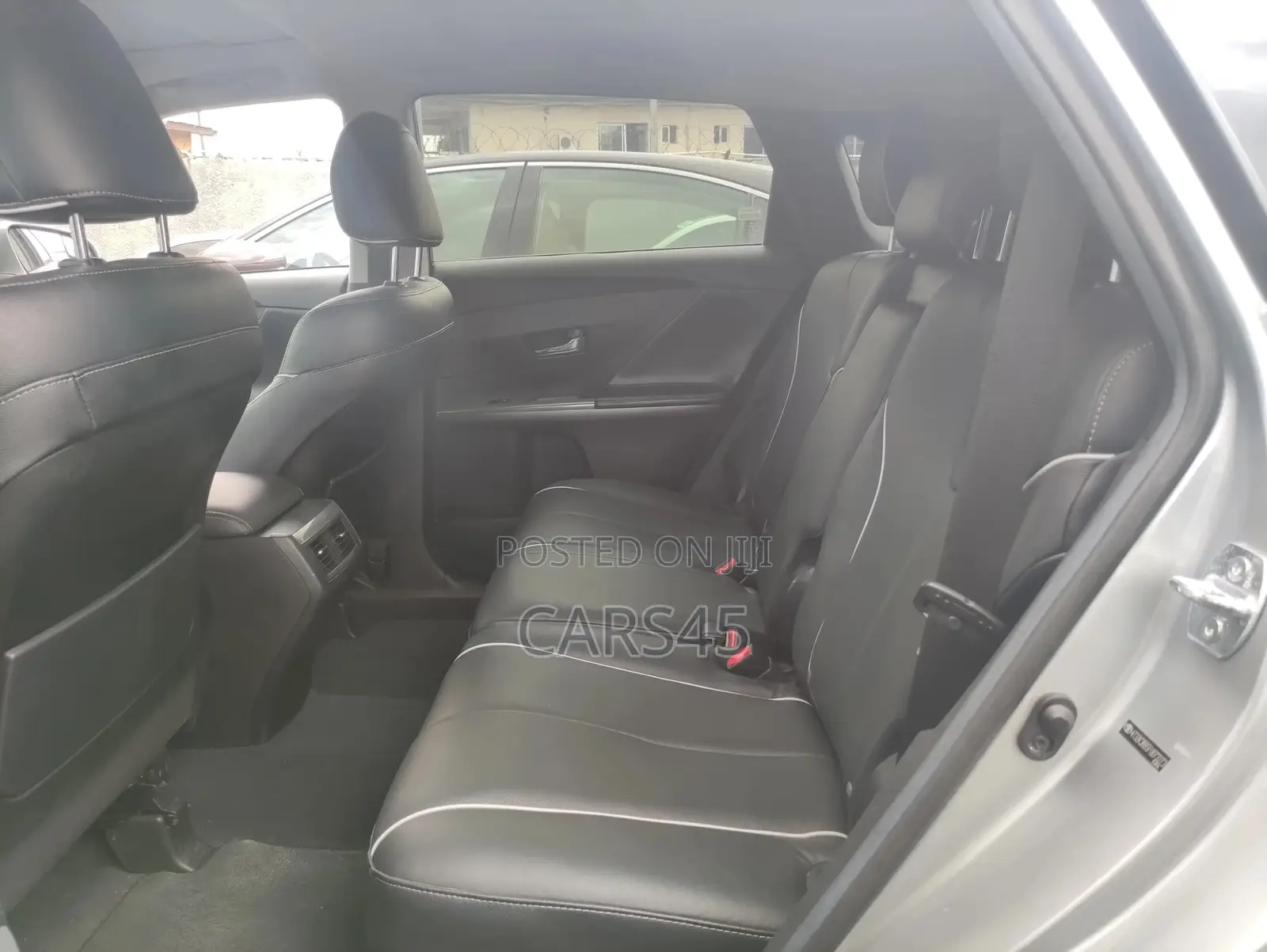 Toyota Venza 2015 Silver