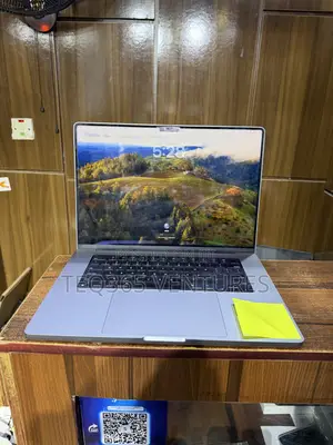 Laptop Apple MacBook Pro 2023 M3 Max 36GB Apple M3 Max SSD 1T