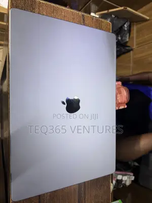 Laptop Apple MacBook Pro 2023 M3 Max 36GB Apple M3 Max SSD 1T