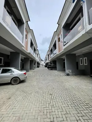 3bdrm Duplex in Vgc, Harris Drive for rent