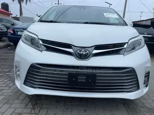 Toyota Sienna Limited Premium 7 Passenger AWD 2020 White