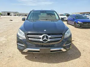 Mercedes-Benz GLE-Class 2016 Brown