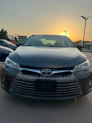 Toyota Camry LE 4dr Sedan (2.5L 4cyl 6A) 2016 Gray