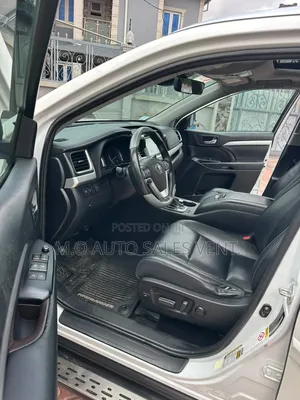 Toyota Highlander 2019 White