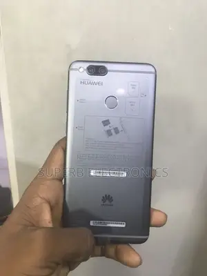 Huawei Mate SE 64 GB Silver