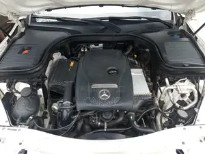 Mercedes-Benz GLC-Class 2019 White