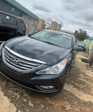 Hyundai Sonata 2012