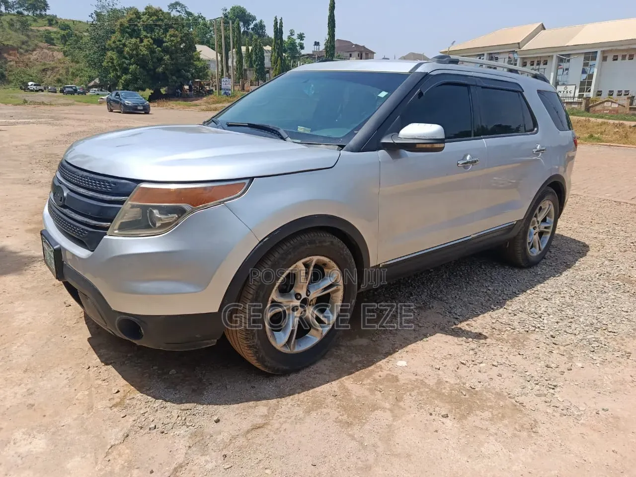 Ford Explorer 2011 Silver