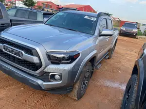 Toyota Tacoma 4dr Double Cab 2016 Silver