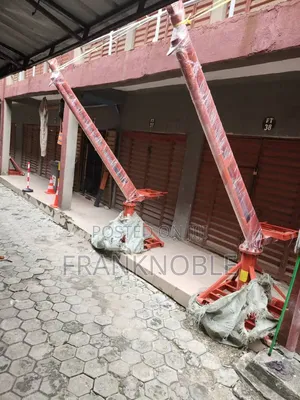 Lifting Crane