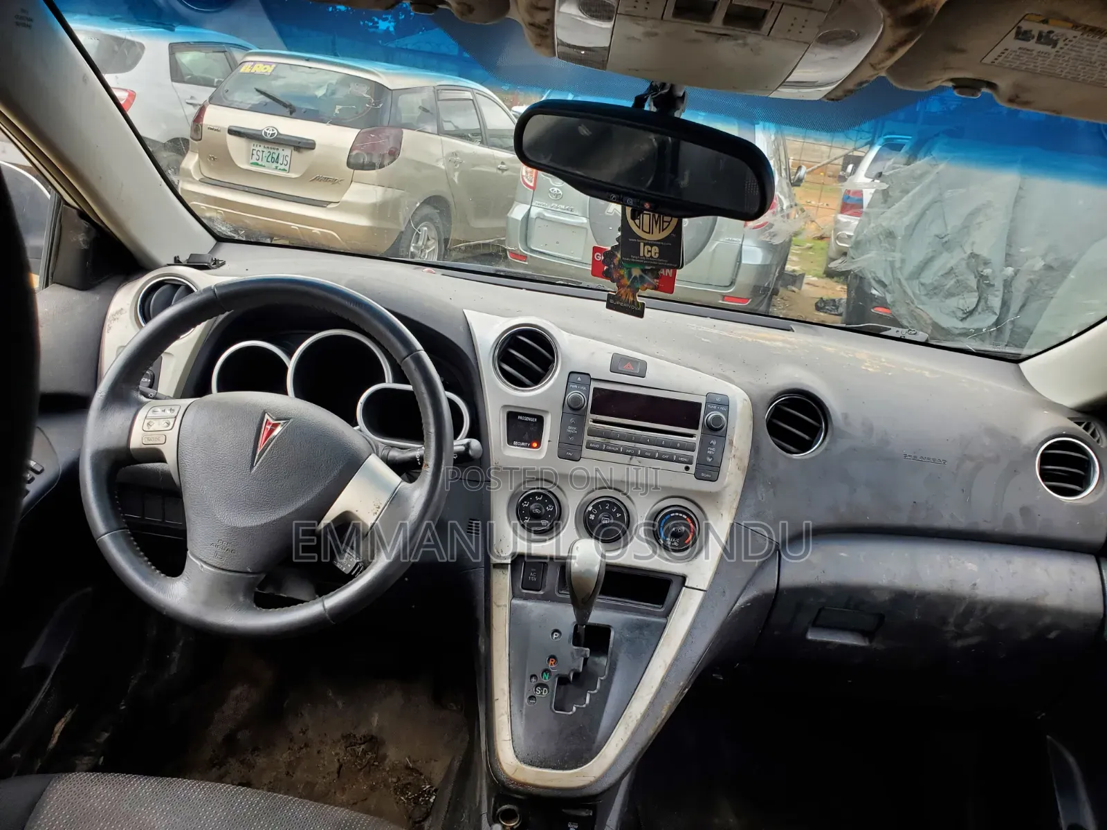 Pontiac Vibe 2009 White