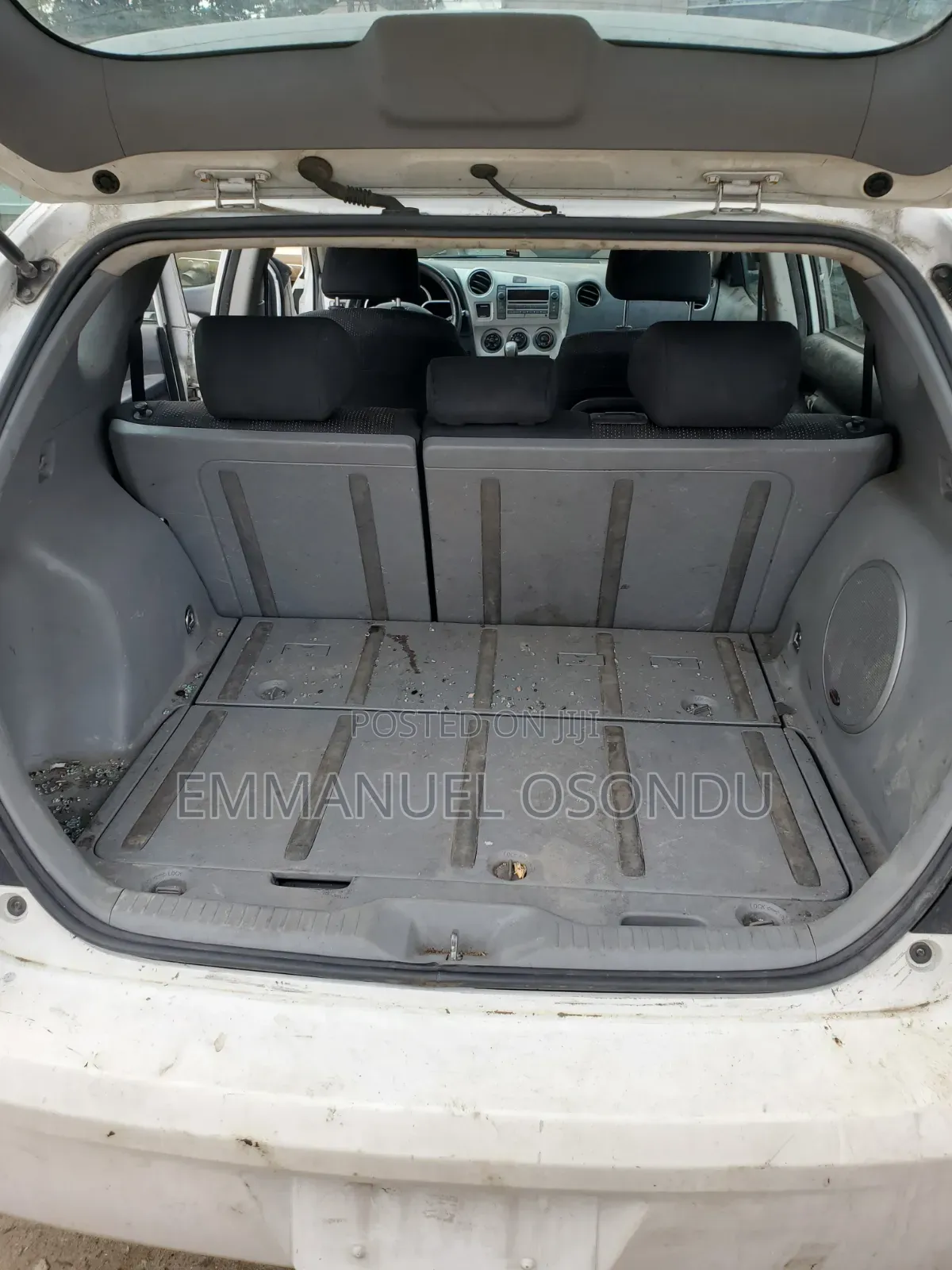 Pontiac Vibe 2009 White