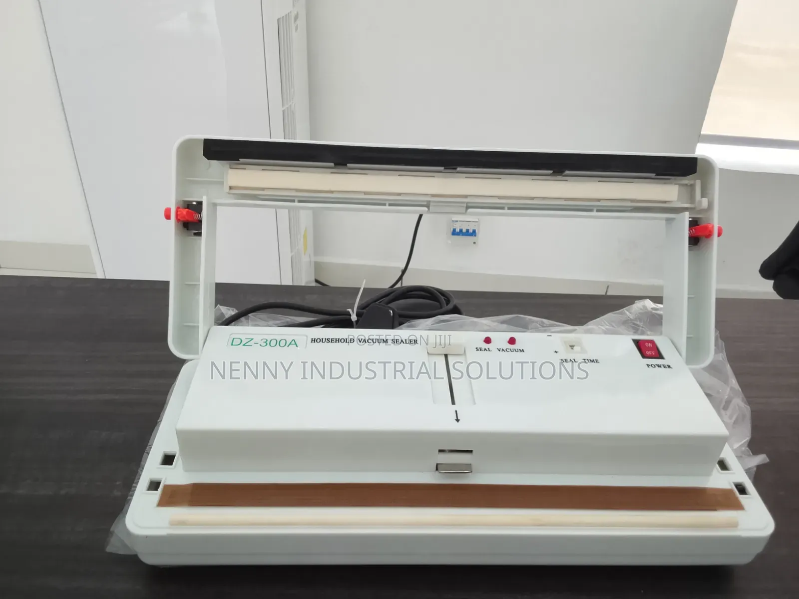Household Vacuum Sealing Machine - Vacuum Sealer