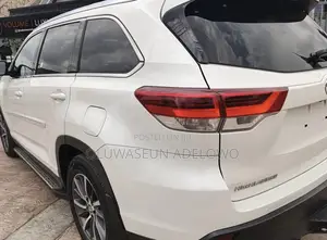 Toyota Highlander XLE 2019 White