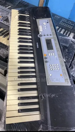 London Used Yamaha PSR E203 Keyboard–Very Clean,Tested