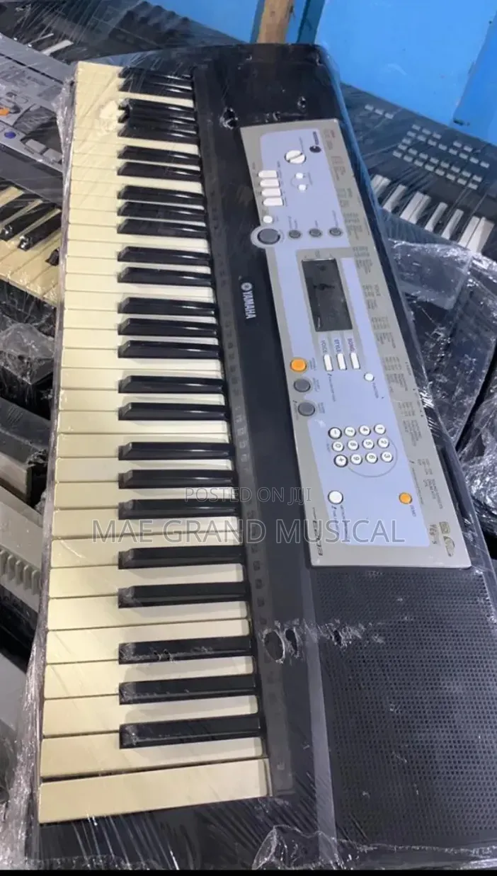London Used Yamaha PSR E203 Keyboard–Very Clean,Tested