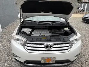 Toyota Highlander 2013 White
