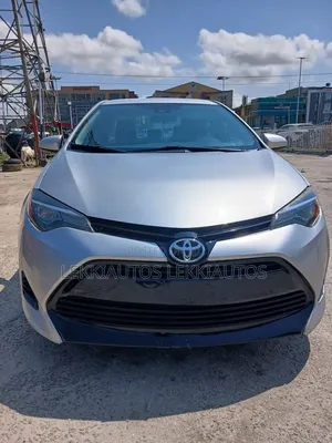 Toyota Corolla LE Eco (1.8L 4cyl 2A) 2019 Silver