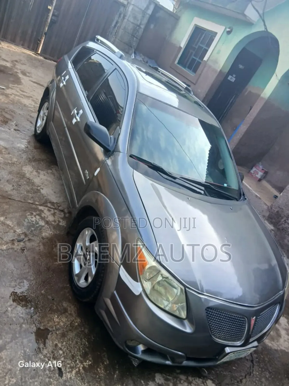 Pontiac Vibe 2006 Gray