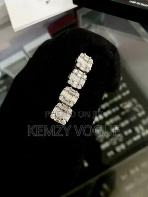 VVS Earrings