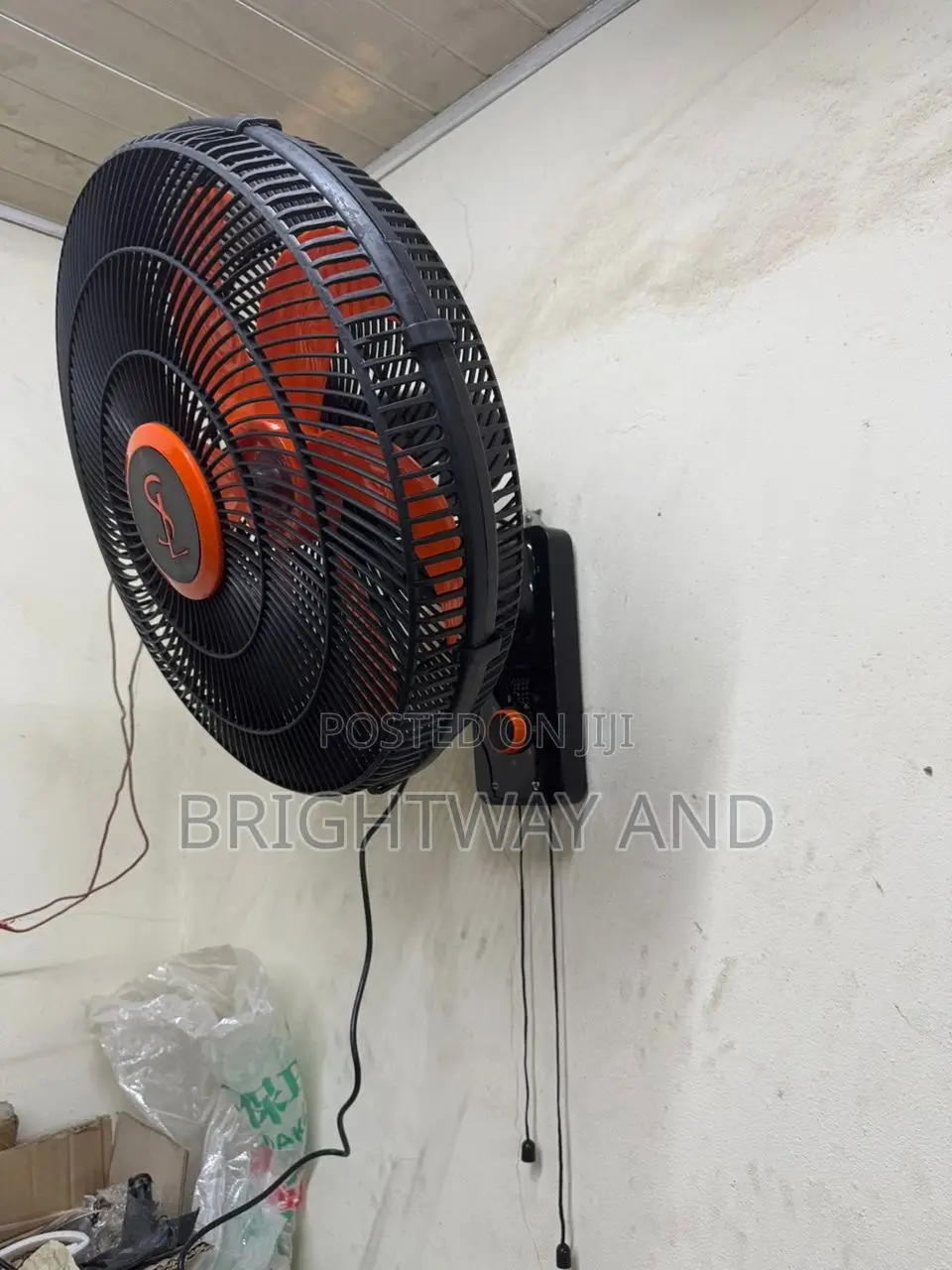 Wall Fan Black
