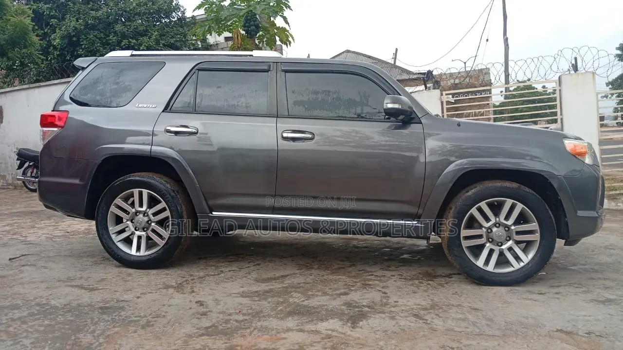 Toyota 4-Runner 2013