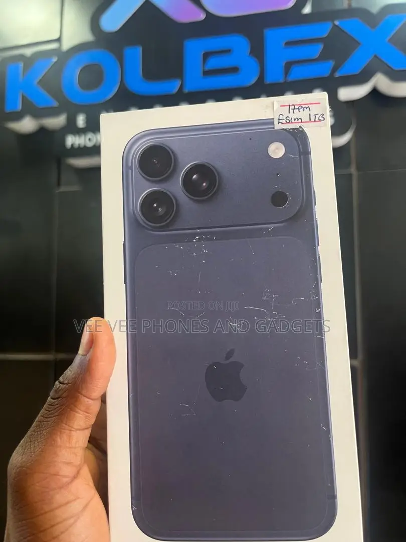 New Apple iPhone 17 Pro Max 1 TB Blue