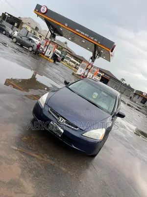Honda Accord 2005 Gray