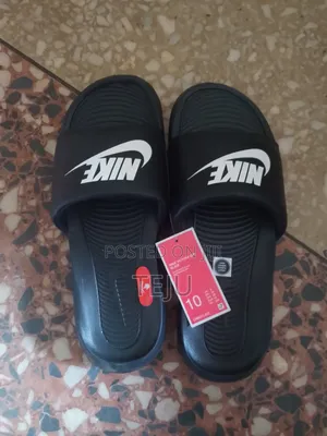 Usa Original Nike Slippers / Palm Size 10