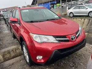 Toyota RAV4 Limited 4dr SUV AWD (2.5L 4cyl 6A) 2015 Red