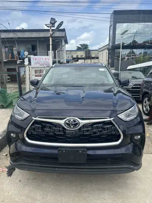 Toyota Highlander Limited 2022 Blue