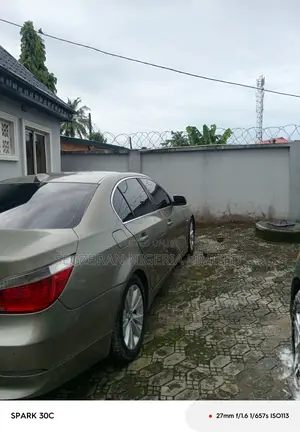 BMW 545i 2002 Gold
