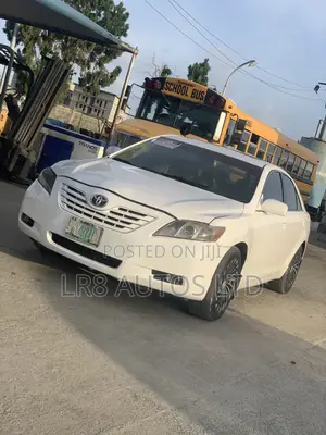 Toyota Camry LE 4dr Sedan (2.4L 4cyl 5A) 2008 White