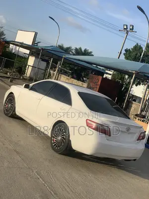 Toyota Camry LE 4dr Sedan (2.4L 4cyl 5A) 2008 White