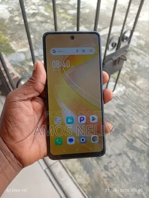 Infinix Smart 8 64 GB Black