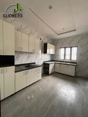 3bdrm Apartment in Lekki for rent