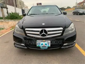 Mercedes-Benz C300 Luxury 4Matic Sedan AWD (3.5L 6cyl 7A) 2013 Black