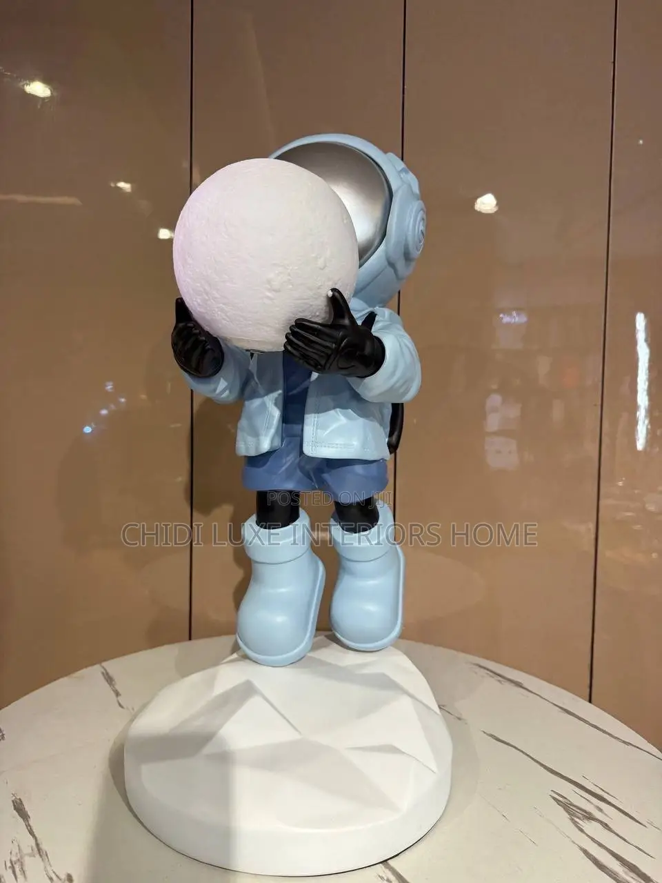 Luxury Floor Astronaut