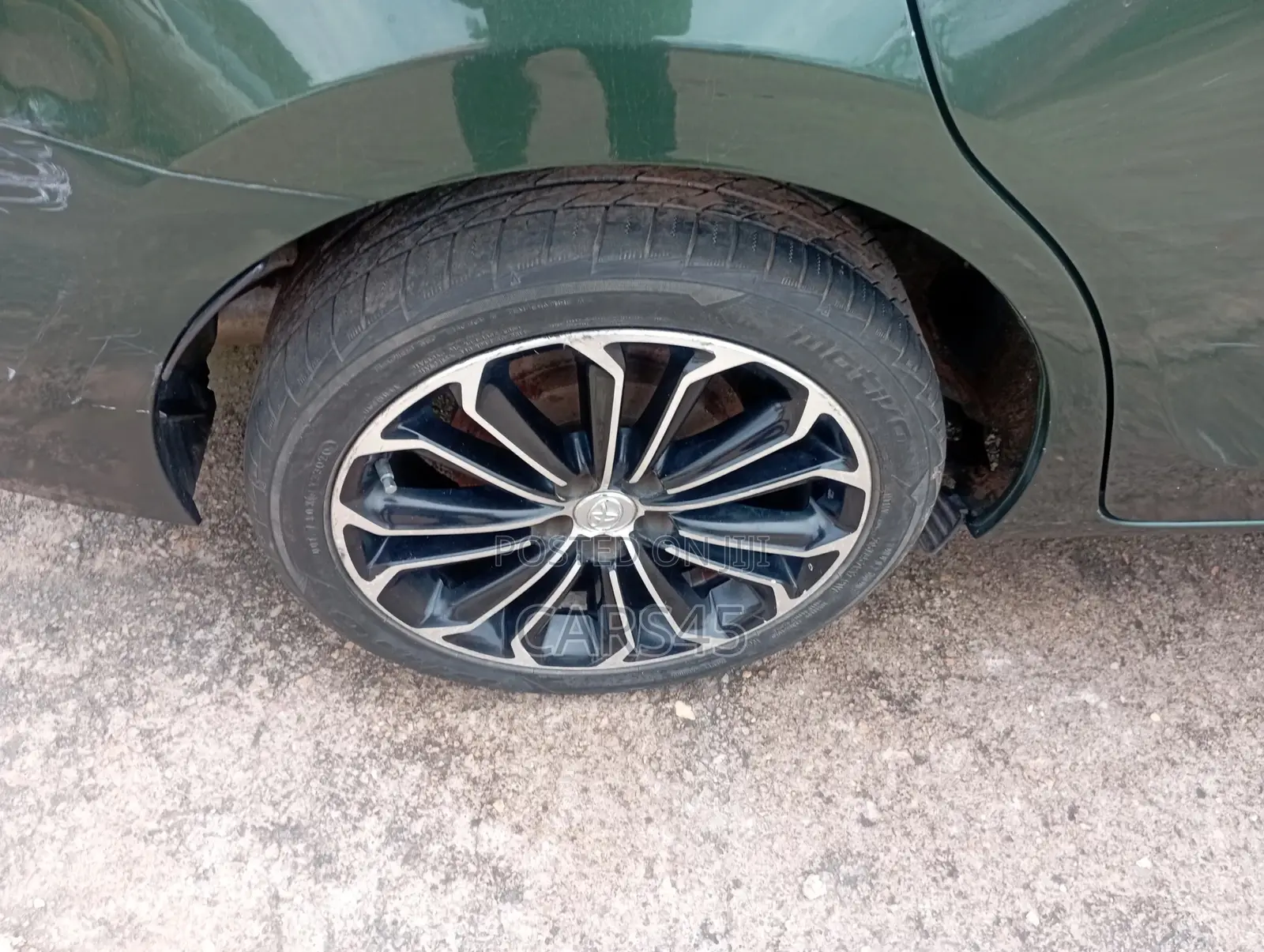 Toyota Corolla 2016 Green