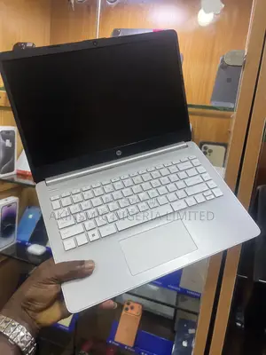 Laptop HP 14S 8GB Intel Core i3 SSD 256GB