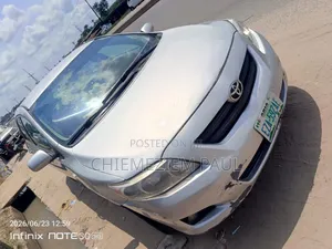 Toyota Corolla 2010 Silver