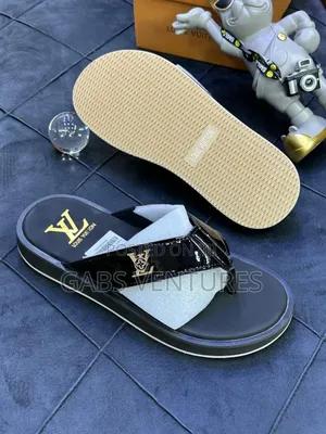 Louis Vuitton Pam Slippers