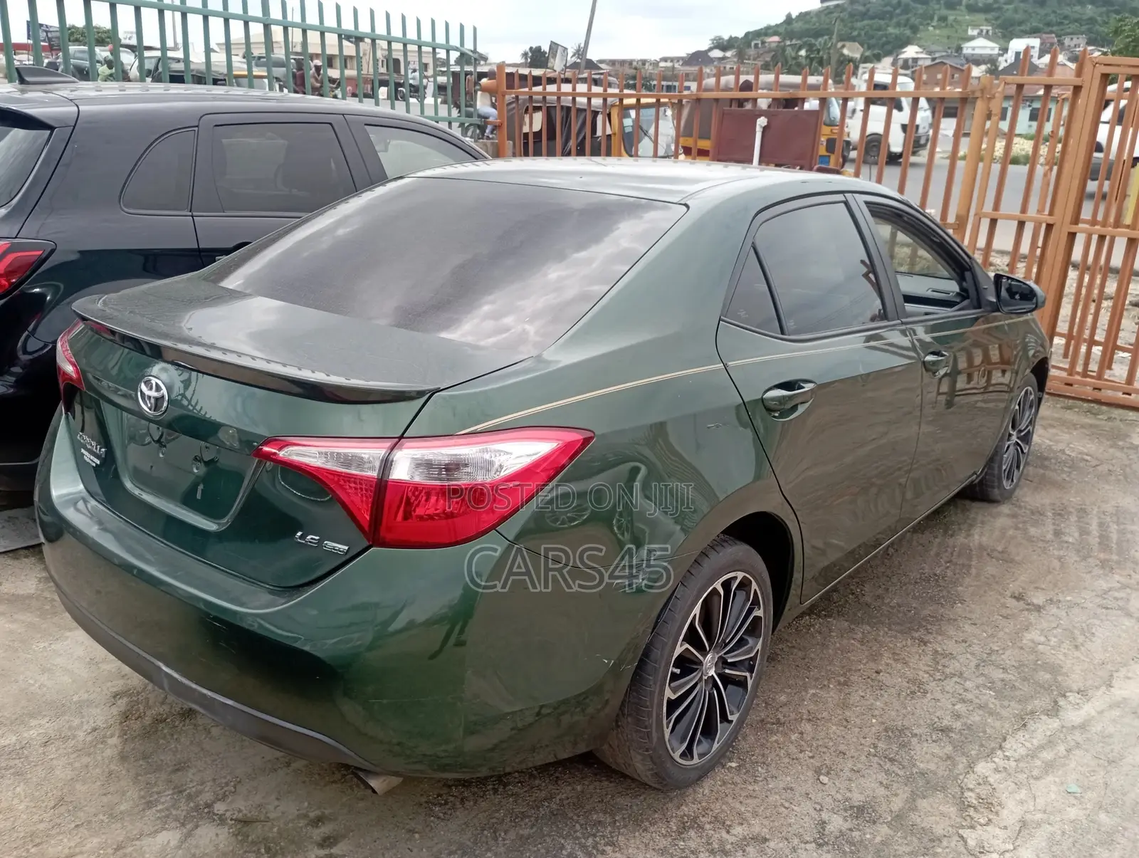 Toyota Corolla 2016 Green