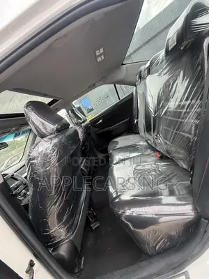 Toyota Camry XSE 4dr Sedan (2.5L 4cyl 6A) 2015 White