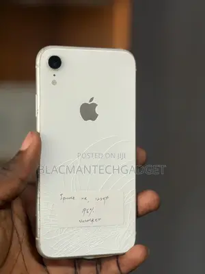 Apple iPhone XR 128 GB White