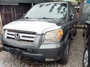 Honda Pilot 2004 Gray