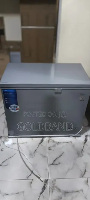 Midea 250 Litres Deep Chest Freezer