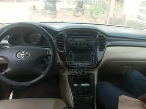 Toyota Highlander 2003 Beige